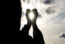 免费炒股配资:股票杠杆下载-9月3日国内四大证券报纸、重要财经媒体头版头条内容精华摘要